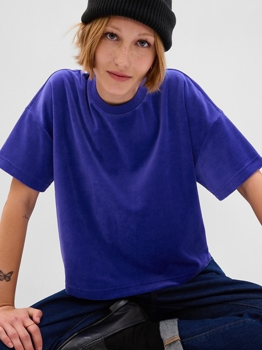 Short Sleeve Velour Crewneck Tee | Size Medium